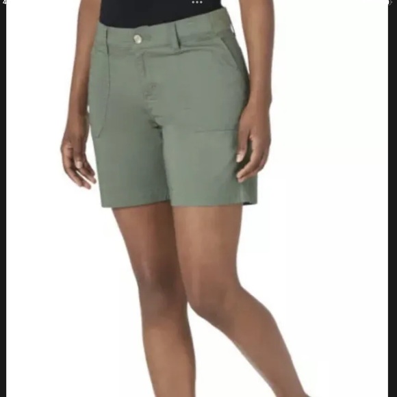 Lee Women's Shorts Midrise Berumda Regular Fit Comfort WaistMoss Green - Picture 1 of 5